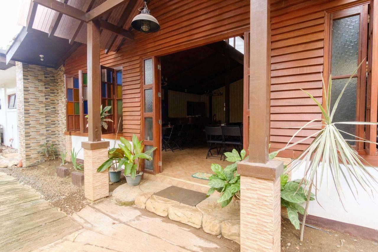 Reddoorz Premium @ Abueg Road Extension Puerto Princesa Exteriér fotografie